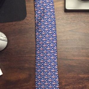 Vineyard vines tie